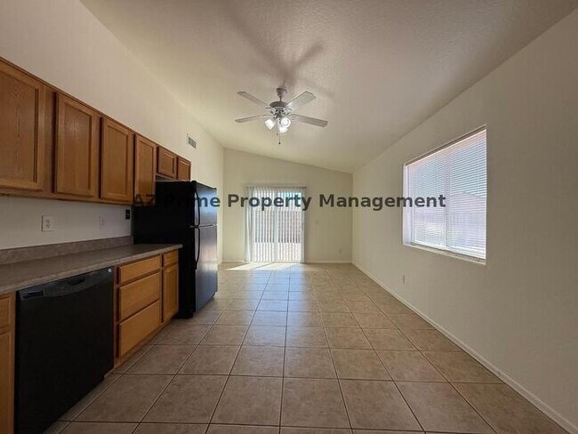Building Photo - 11991 W Cabrillo Dr