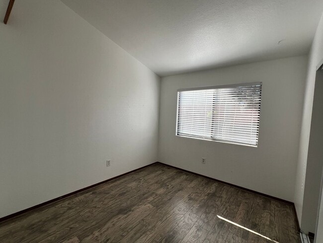 Building Photo - 349 Mar Vista Dr