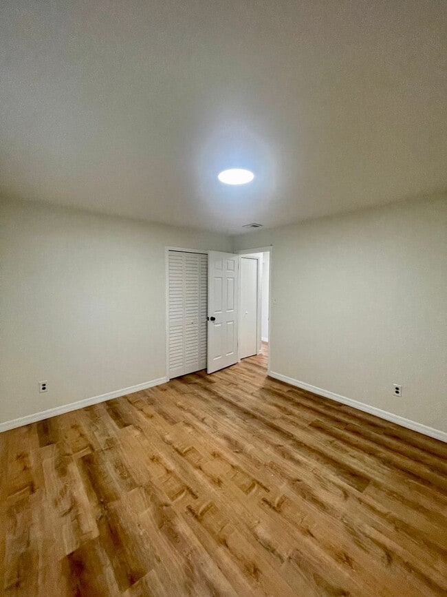 Building Photo - Renovated 3-Bed Home with Modern Upgrades ...