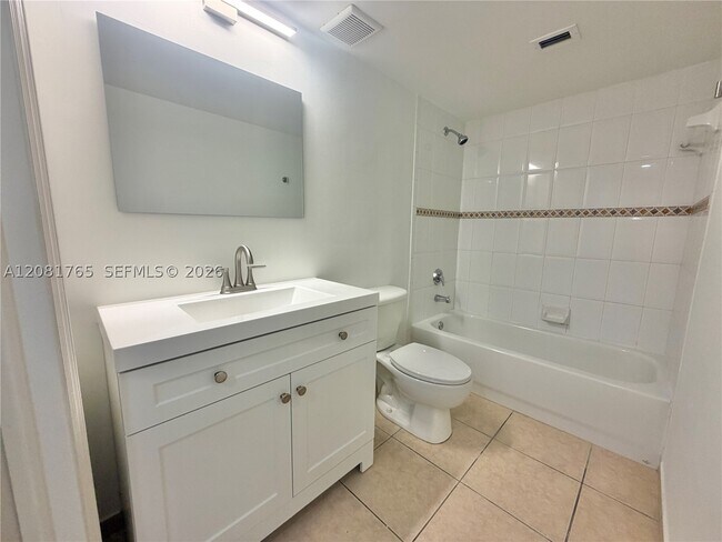 Building Photo - 1650 Coral Wy