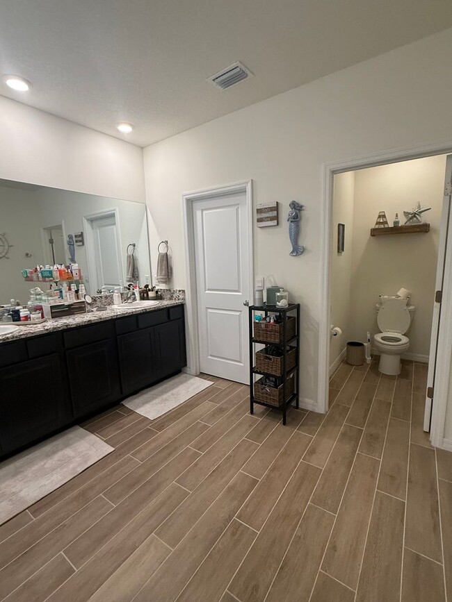 Building Photo - 4 Bedroom/3 Bath two-story home in Arbor Greens