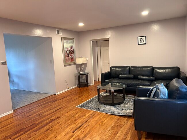 Furnished Livingroom - 57 Judson St