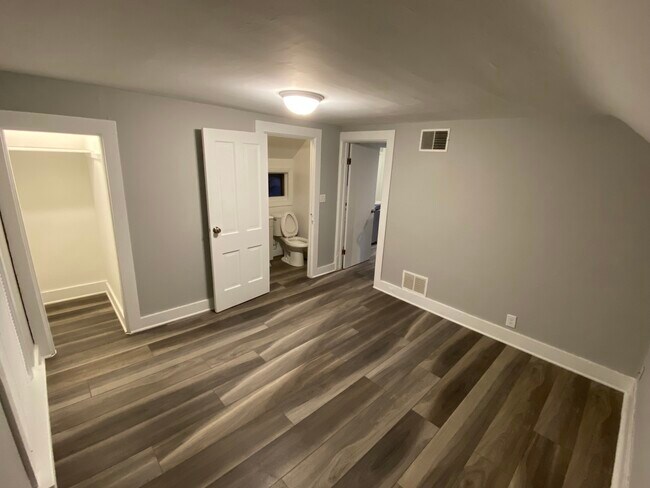 Building Photo - 148 S McHenry Ave