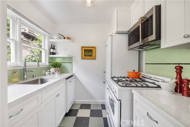 Primary Photo - 312 Myrtle St
