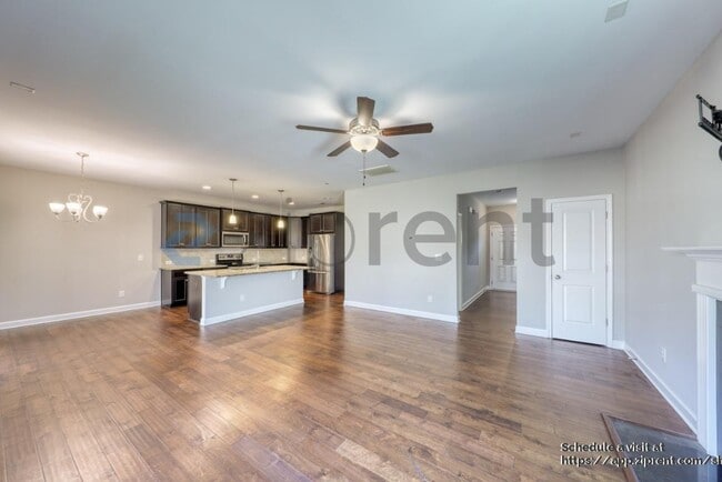 Building Photo - 268 E Webber Ln