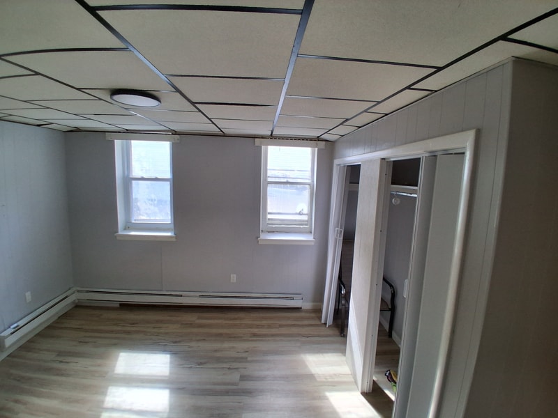 Building Photo - 67 Railroad St