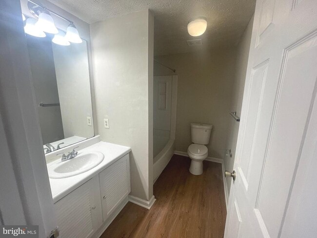 Building Photo - 4216 Dunwood Terrace