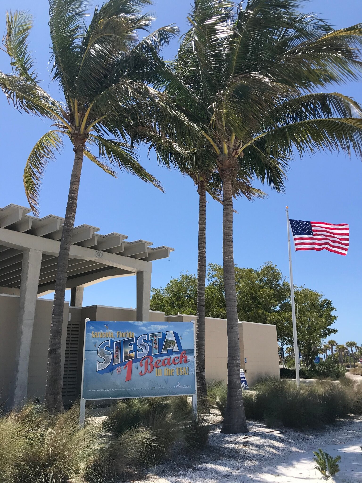 Building Photo - 1850 Toucan Way