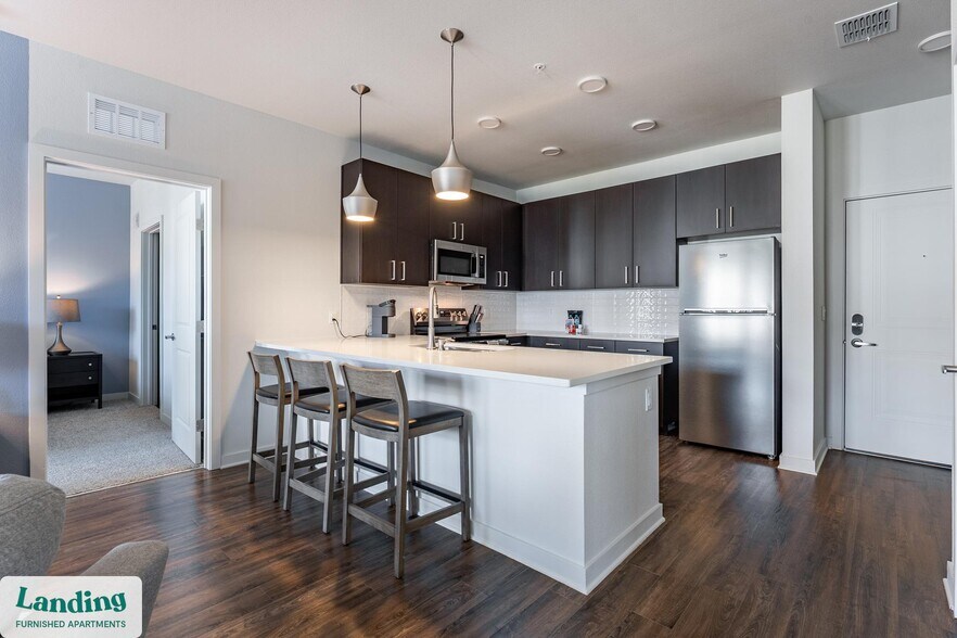 Building Photo - 1225 Utica Dr