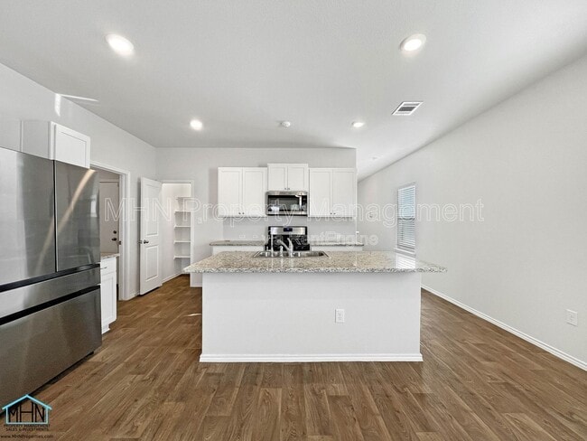 Building Photo - 4051 Basil Mdw