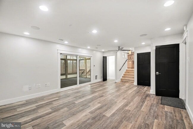 Building Photo - 24 Lipscomb Ct