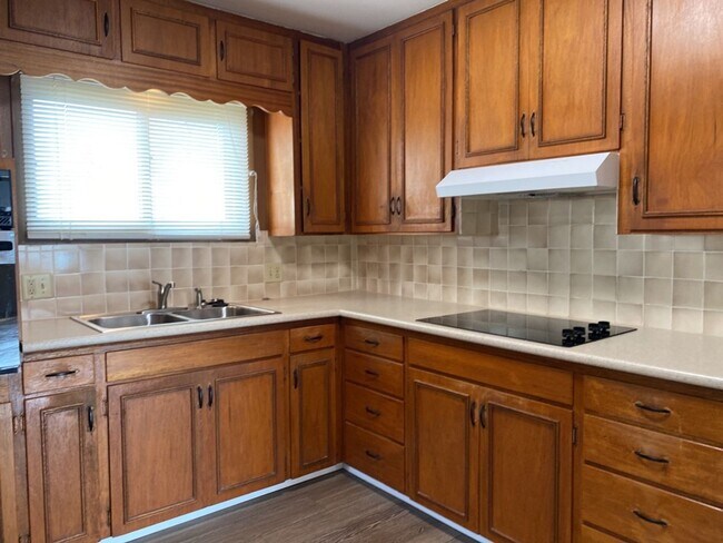 Building Photo - STUDENTS WELCOME! Single-Family Ranch Home in West Ft. Collins w/ Fenced Yard, Lawn Care Included!