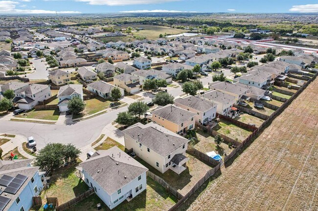 Building Photo - 288 Triumph Rd