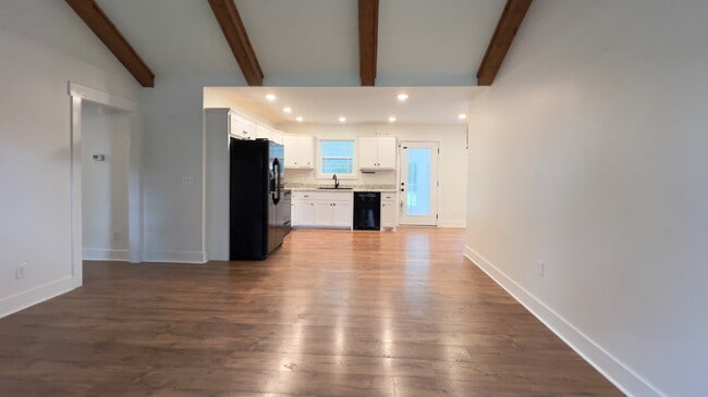 Building Photo - Coming Soon: 3BR, 2BA in the country