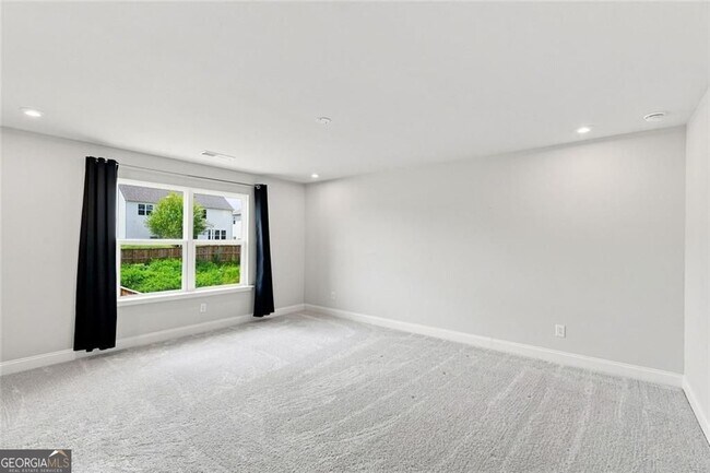 Building Photo - 406 Riverclub Rd