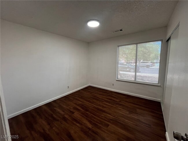 Building Photo - 2908 Gentilly Ln