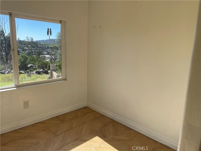 Building Photo - 1412 Pine Heights Way