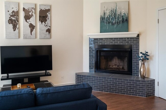 Building Photo - 508 Country Aire Dr