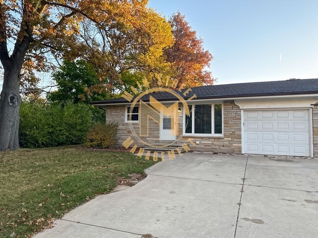 Primary Photo - 2230 Mahon Ct