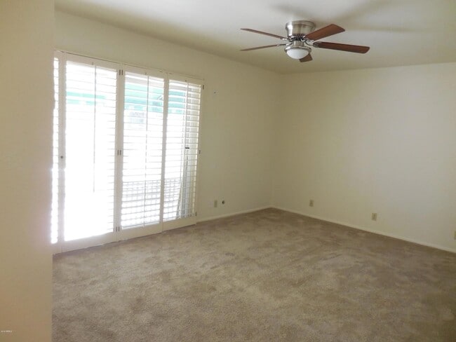 Building Photo - 5432 S Lighthouse Ln