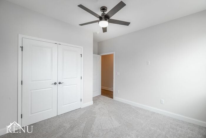 Building Photo - 5737 Sofias Cir