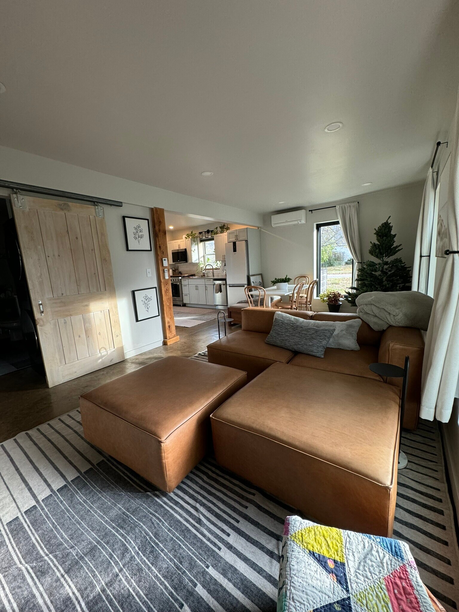 Building Photo - 50 Patchen Rd