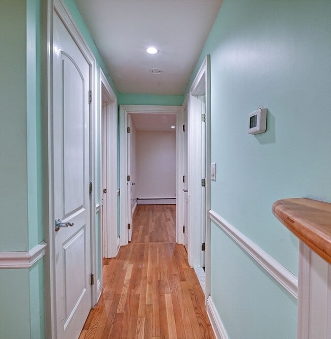 Building Photo - 3 Tara Dr