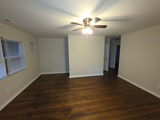 Building Photo - 3136 Creighton Dr