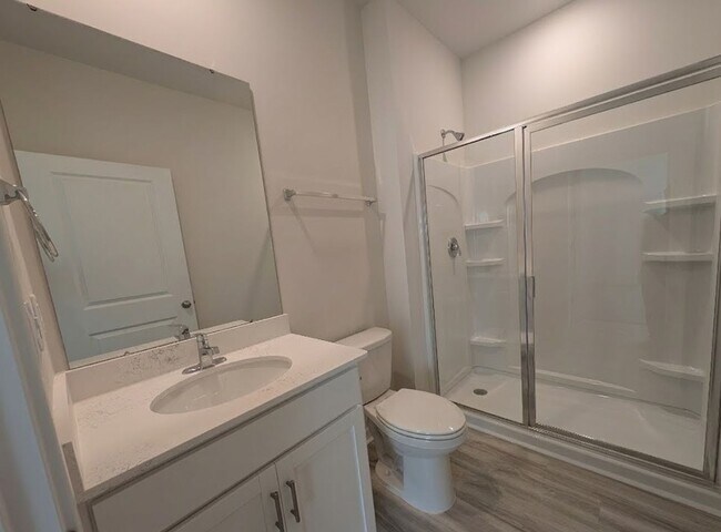 Building Photo - Beautiful New Build Home located in the Cardinal Creek Community!