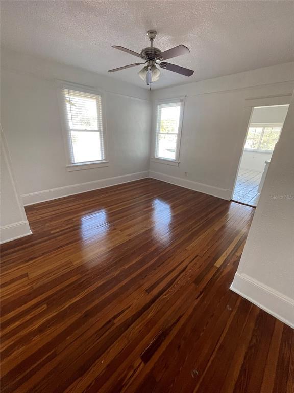 Building Photo - 429 Ruth Ln