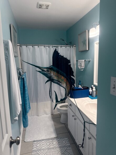 Building Photo - 224 Island Cove Ct