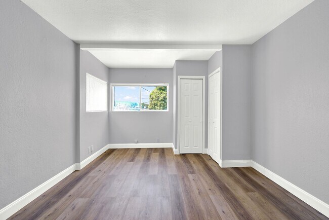 Building Photo - Great 2 Bed 1 Bath House in Vallejo -- AVA...