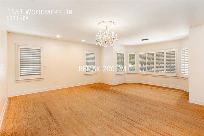 Building Photo - 1181 Woodmere Dr