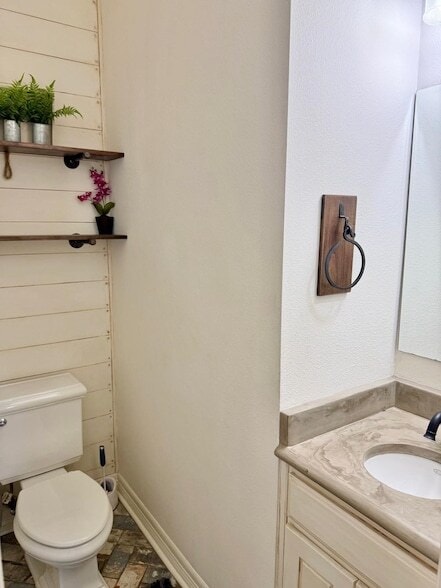 Building Photo - 2300 Berend Rd