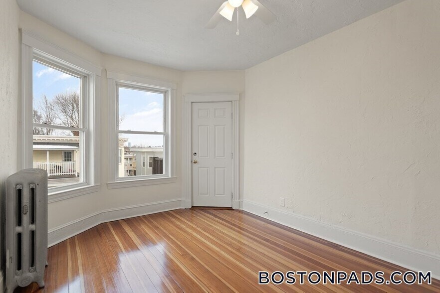 Building Photo - 20 Fairmount St