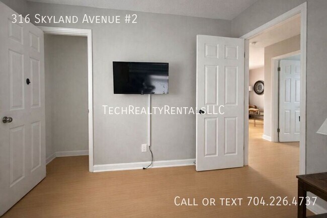 Building Photo - 316 Skyland Ave