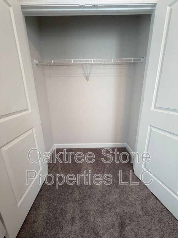 Building Photo - 1996 Main St NW