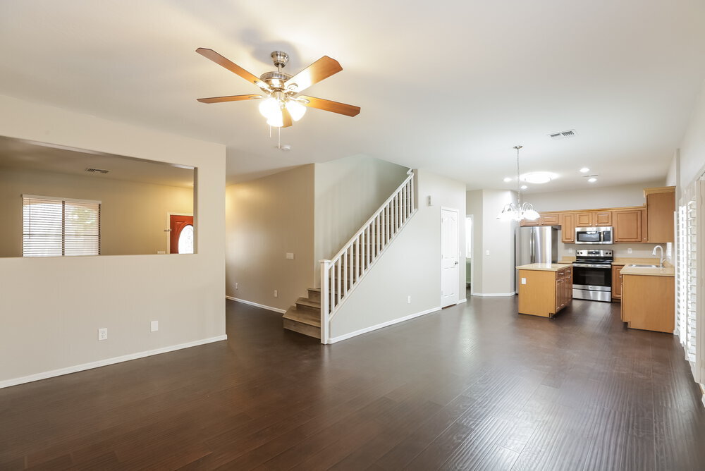 Building Photo - 1341 E Dunbar Dr