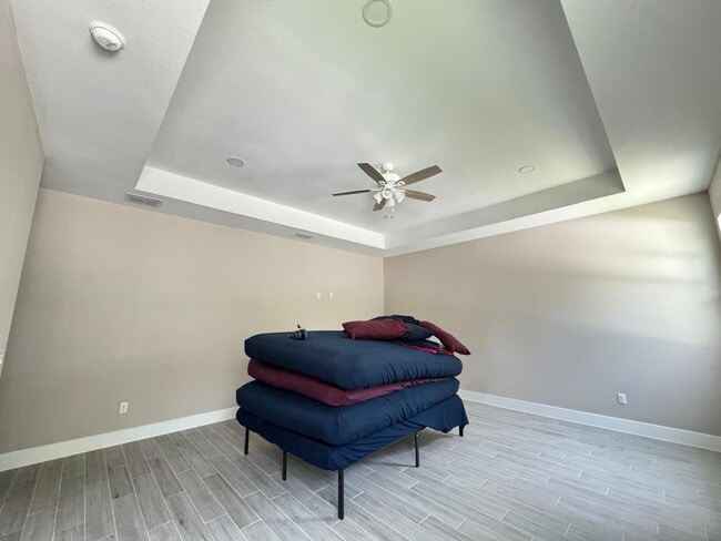 Building Photo - 3224 Raeford Rd