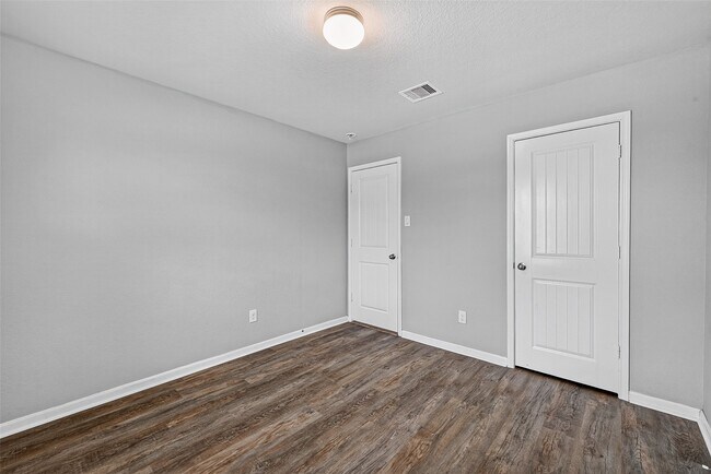 Building Photo - 29615 Breakwater Dr