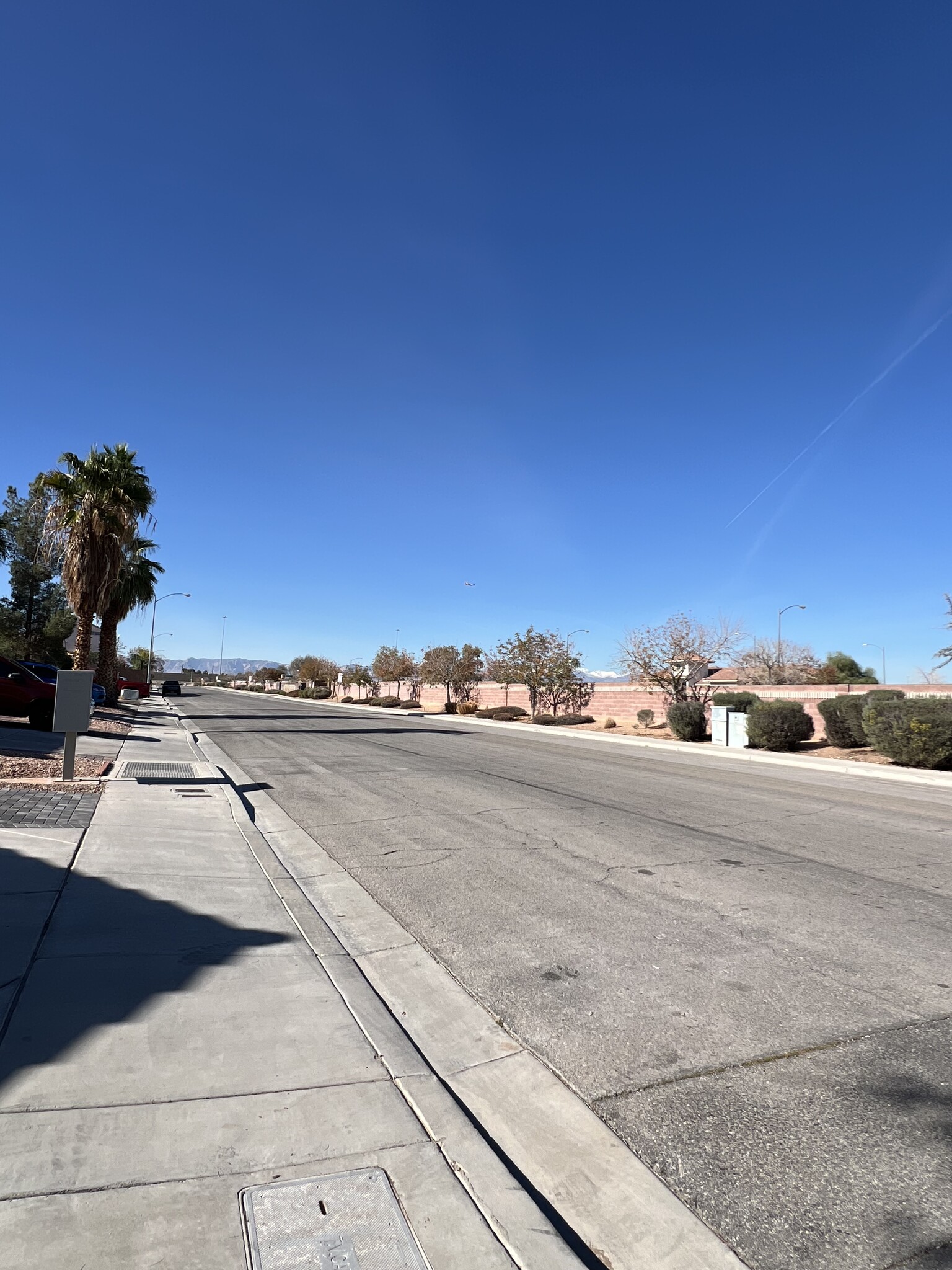 Building Photo - 2493 W Richmar Ave