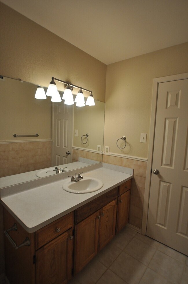 Building Photo - 3 Bedroom for rent in Lindale! Tour Today!