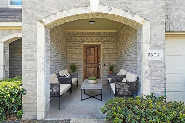 Building Photo - 12511 Silver Cup