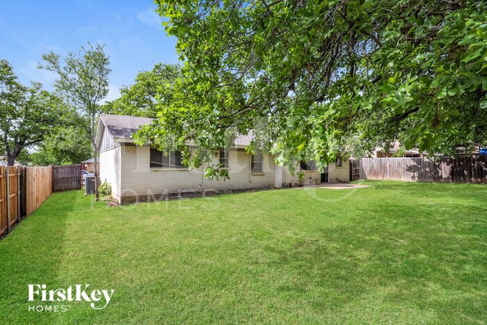 Building Photo - 3421 Anmar Ct