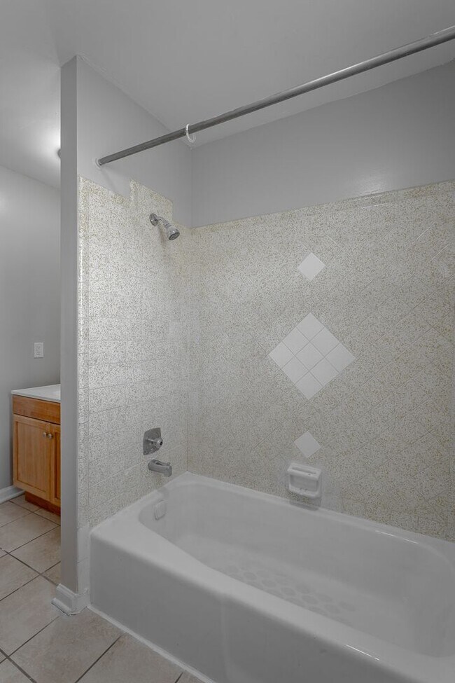 Building Photo - 420 Smitherman Rd