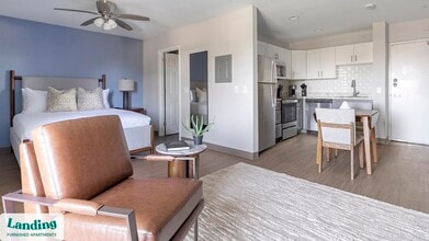 Building Photo - 2305 Aaron St