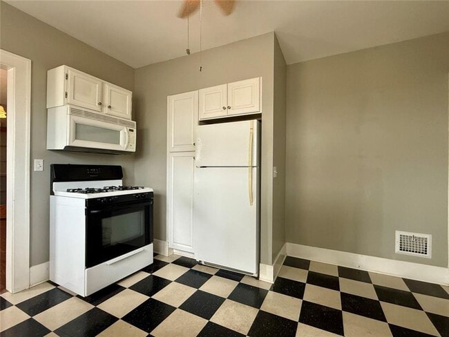 Building Photo - 1330 Patterson Ave