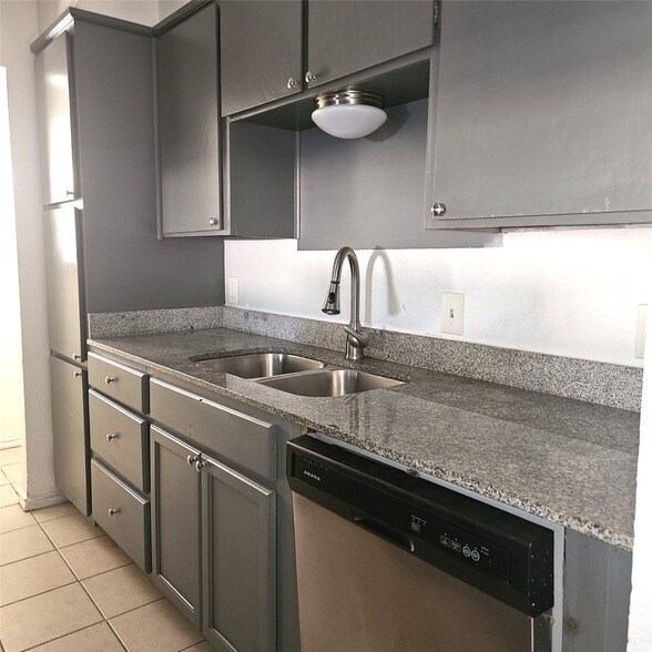 Building Photo - 6188 Vega Dr