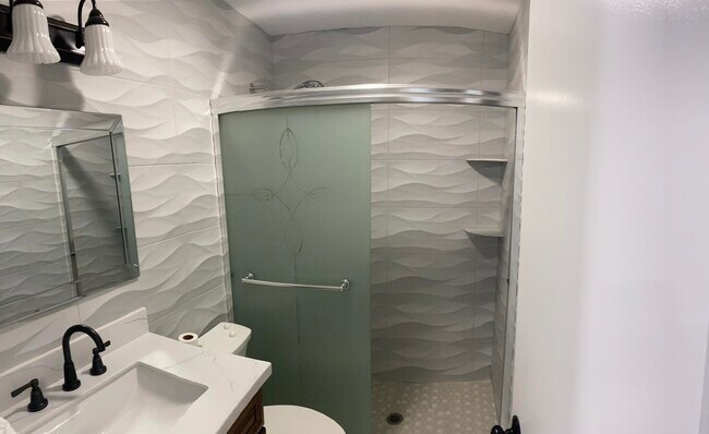 Building Photo - 4615 Melaleuca Ln