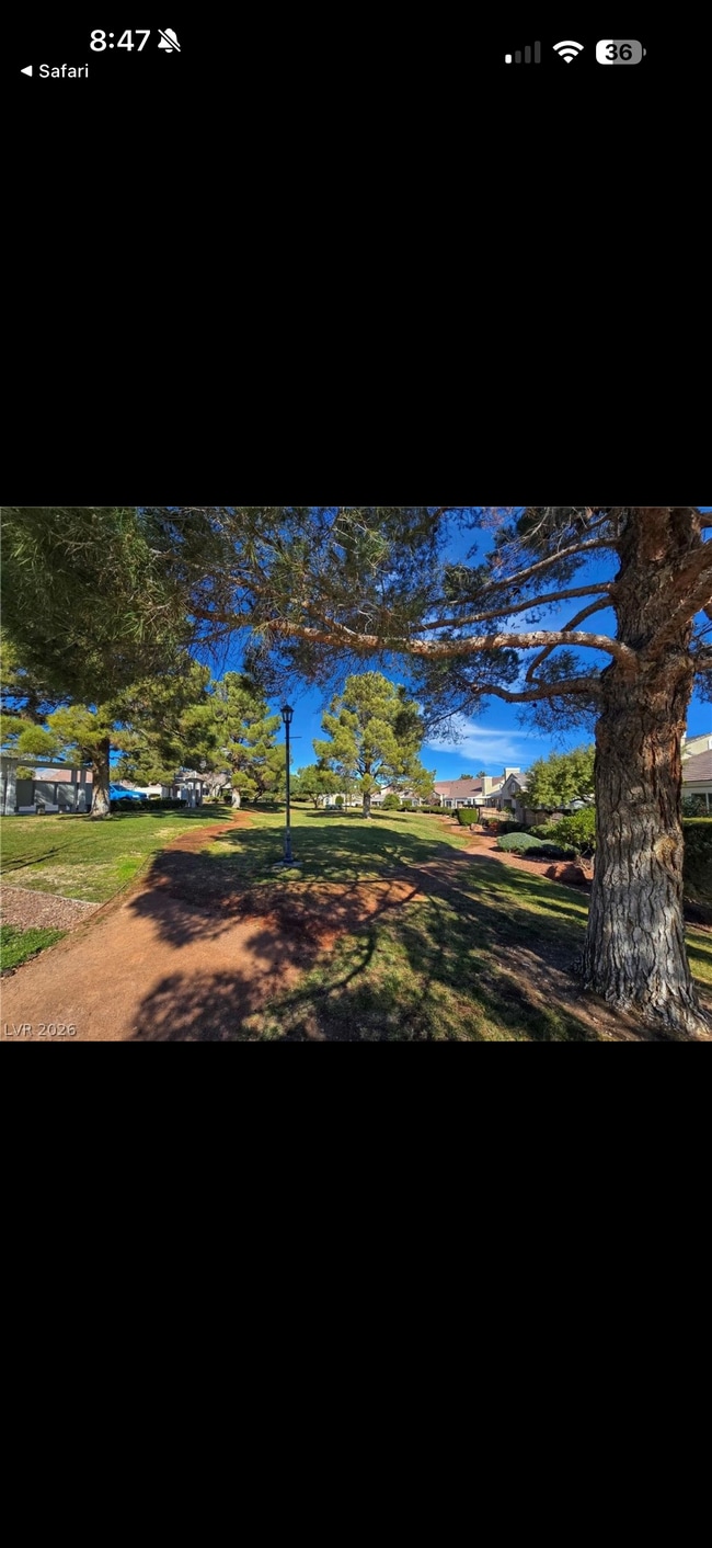 Building Photo - 985 Prestwick St